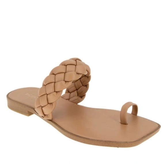 BCBGeneration Letti Sandal Toe Ring Tan 7 - Picture 1 of 5